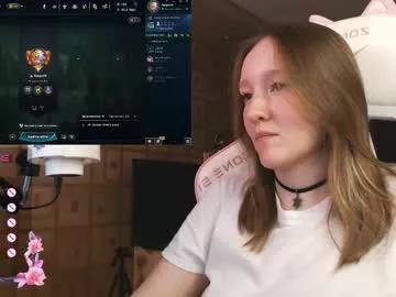 moonlish_siren from Chaturbate