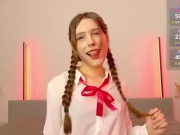 moonlitdiva from Chaturbate