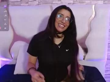 Naanaky_tay webcams show profile image 