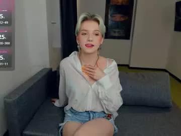 Nakishacroshaw webcams show profile image 