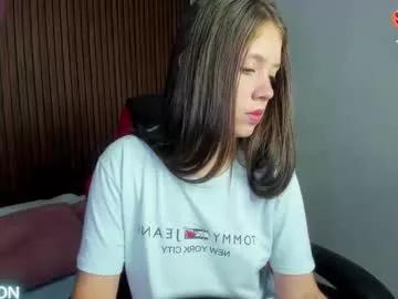nataly_rodri from Chaturbate