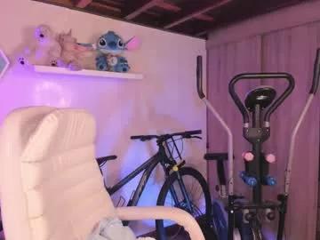 nattasha_09 from Chaturbate