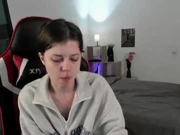 nellysunrise_1 from Chaturbate