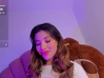 Discover our girls online shows and discover the company of countless livestreamers, with stunning shapes, sex toys and more.