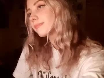Night_siren webcams show profile image 