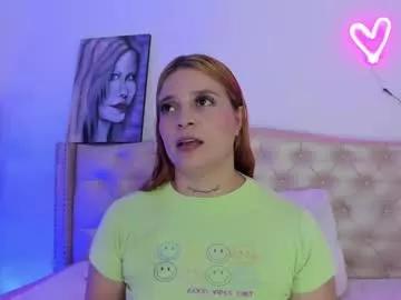 Discover our girls online shows and discover the company of countless livestreamers, with stunning shapes, sex toys and more.