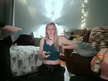 nikki_241 from Chaturbate