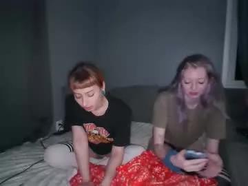 nikki_241 from Chaturbate