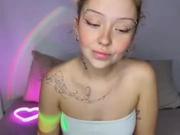 nikki_whatever from Chaturbate