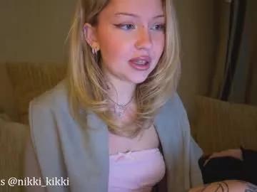 nikki_whatever from Chaturbate