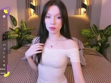 nikkimiltons from Chaturbate
