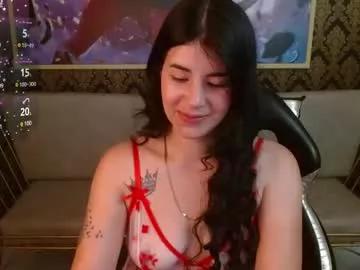 Discover our girls online shows and discover the company of countless livestreamers, with stunning shapes, sex toys and more.