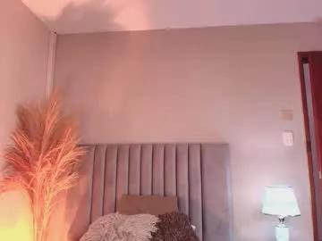 ninacavallli from Chaturbate