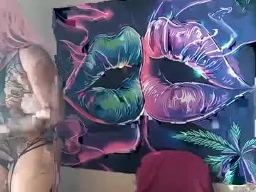 ninakhalifa from Chaturbate