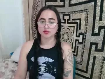 ninakravtz from Chaturbate