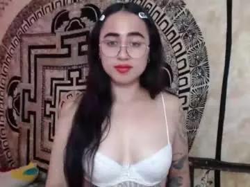 ninakravtz from Chaturbate