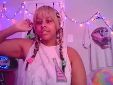 nintendhoe_ from Chaturbate