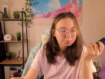 noora_moore from Chaturbate