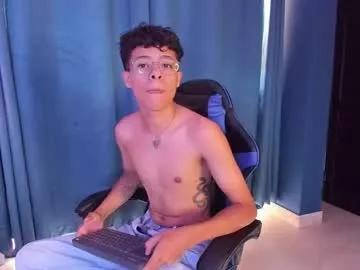 noro_333 from Chaturbate