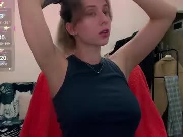 Discover our girls online shows and discover the company of countless livestreamers, with stunning shapes, sex toys and more.