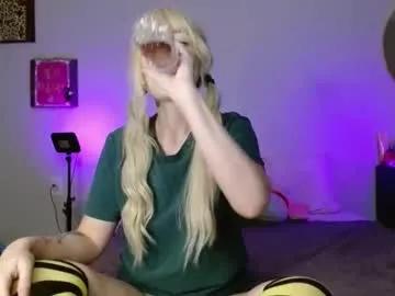 nvsnow777 from Chaturbate