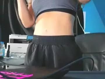 Discover our girls online shows and discover the company of countless livestreamers, with stunning shapes, sex toys and more.