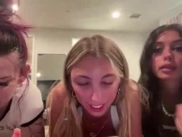 Photos of oklayla from Chaturbate is Group