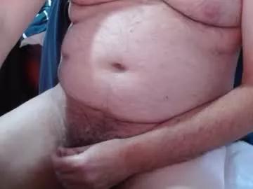 ozzieozzieoi from Chaturbate