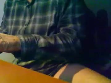 ozzyrickster from Chaturbate