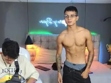 paradise_boy_s from Chaturbate