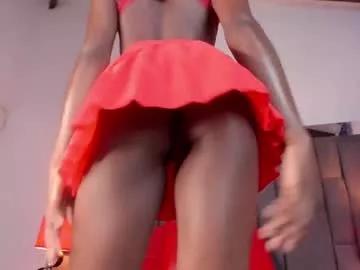Petite_yisell webcams show profile image 