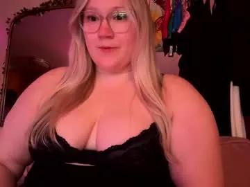 piggyrose from Chaturbate