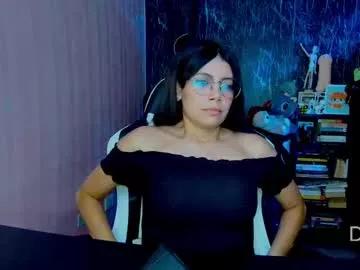 piixiie_d_oll from Chaturbate