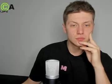 pimple_gang from Chaturbate