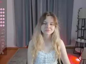 Pixel_nest webcams show profile image 