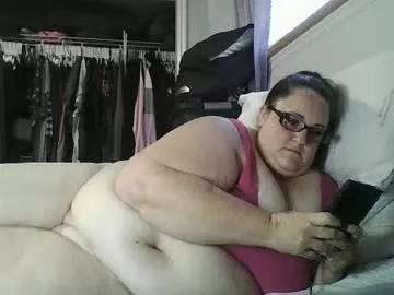 Plumcrazyrach webcams show profile image 