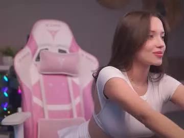 polly_plush19 from Chaturbate
