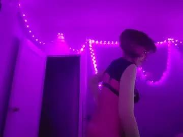 puddled_wonderland from Chaturbate