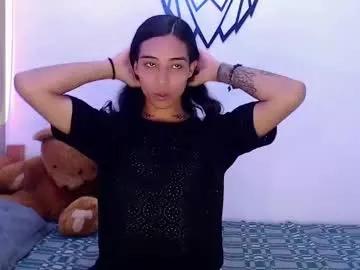 pupi_wolf from Chaturbate