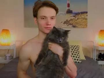 pupsenish from Chaturbate