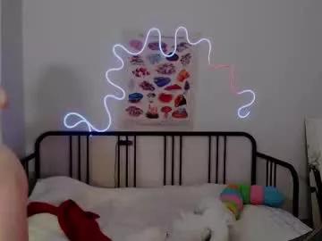 purplebeawer from Chaturbate