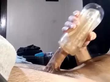 pussyluver420kik909587 from Chaturbate