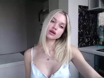 qeeensgambit from Chaturbate