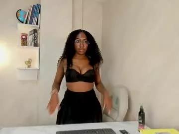 qeen_blackk from Chaturbate