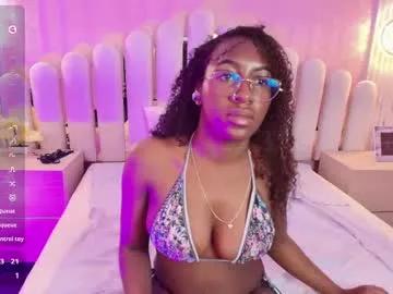 qeen_blackk from Chaturbate