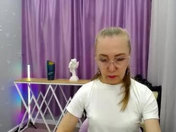 queen_a_n_i from Chaturbate
