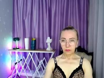 queen_a_n_i from Chaturbate