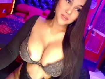 queen_lily from Chaturbate