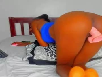 queen_petite12 from Chaturbate