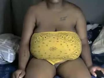 queenboobs59 from Chaturbate